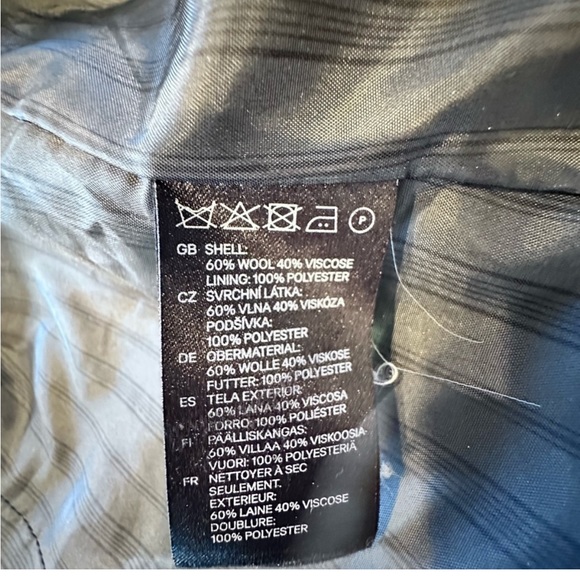 H&M Women Jacket Double Breasted
Wool Blend Peacoat - Picture 6 of 6